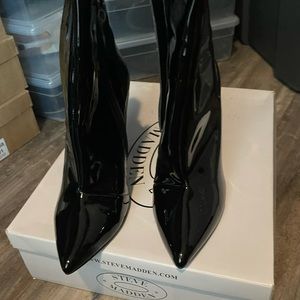 Steve Madden Women’s Bootie